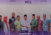 Mantan Bupati Lampung Barat Parosil Mabsus Meminta Maaf secara Terbuka di Kantor DPW PKS Lampung