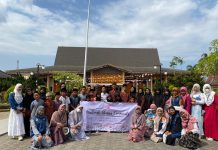 Muslimah Khansa Community dan Madrasah Relawan Lampung Memperluas Wawasan dan Kebaikan Bersama Adik-adik Panti Asuhan Daarul Azkia