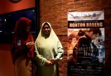 Bude Sati Merasakan Pengalaman Pertama Nonton Bioskop Bersama LAZDAI Lampung