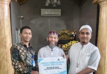 Pengurus Masjid Al Iman Bambu Kuning Kembali Titipkan Donasi Peduli Pelestina Melalui LAZDAI PEDULI Pengurus Masjid Al Iman