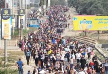 Mengungsi dari Gaza: Puluhan Ribu Warga Palestina Berjalan Kaki ke Gaza Selatan Mengungsi dari Gaza