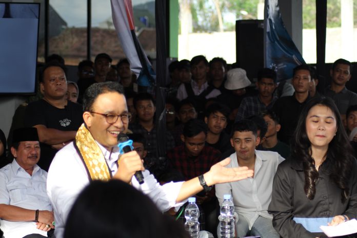 Anies Diminta Berjoget