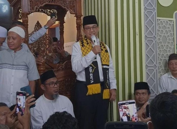WhatsApp Image 2023-12-08 at 09.49.26_177f8e59 Anies Baswedan Menjadi Imam