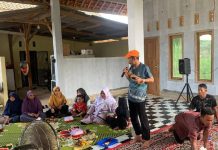 Abdul Hakim Serap Aspirasi Bersama Kelompok Wanita Tani dan Tokoh Masyarakat di Mesuji Abdul Hakim