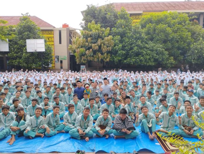 SMPN 32 Bandar