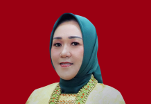 Rektor Unila Tunjuk Dr. Anna Plt. Wakil Rektor II Unila Dr. Anna Gustina Zainal