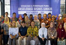 Penyaluran dana untuk pinjaman usaha program Pertamina sinergi BRI Dorong UMKM di Lampung Tengah Naik Kelas