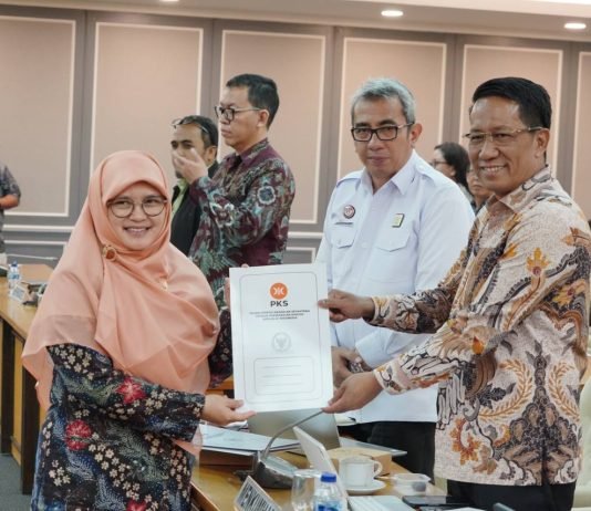 RUU Paten: Fraksi PKS Dorong Perlindungan Industri Obat Generik Dalam Negeri