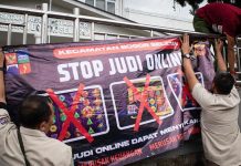 ‘Percuma jika bandarnya tidak diusut tuntas’ – Belasan pegawai Komdigi ditangkap karena judi online