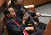 Masih Kontroversi, Anggota DPR dan Komedian Denny Cagur Promosikan Judi Online atau Game Online?