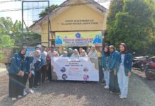 Inovatif! Mahasiswa KKN Unila Adakan Penyuluhan Pupuk Organik Cair (Eco-Enzyme) dan Pelatihan Pembuatan Sabun di Kampung Terbanggi Ilir