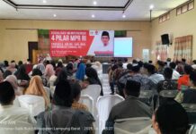 Dr. Almuzzammil Yusuf Sosialisasikan Empat Pilar MPR RI di Lampung Barat