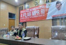 SOSIALISASI EMPAT PILAR KEBANGSAAN DI SMK-SMTI BANDAR LAMPUNG DIHADIRI 150 GURU DAN PENGAJAR