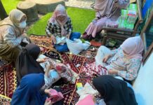 Ubah Limbah Jadi Cuan! Puluhan Ibu Rumah Tangga Ikuti Pelatihan Kreasi Daur Ulang Bernilai Ekonomis