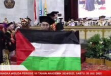 Ketua SJP Unila Bentangkan Bendera Palestina Saat Wisuda, Suarakan Solidaritas untuk Palestina