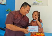 Semangat dan Pantang Menyerah Berbuah Manis, Raisya Bergembira Akhirnya Bisa Bersekolah