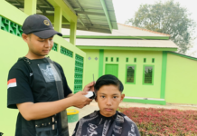 Pangkas Rambut Jadi Wasilah Dakwah di PPSTQ Muhammad Natsir