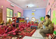 Tanamkan Nilai Empati di TKIT Qurrota A’yun 2, LAZDAI lakukan Safari Dongeng