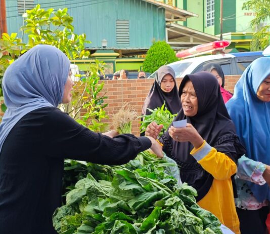 LAZDAI Peduli Kembali Hadirkan Program Berbagi Sayur Segar Jumat Berkah, Satu Kantong Sayur Satu Harapan
