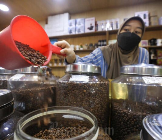 5 Kebiasaan Minum Kopi yang Diam-Diam Bisa Bahaya Bagi Kesehatan