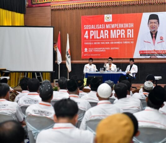Dr. Almuzzammil Yusuf Sosialisasikan 4 Pilar Kebangsaan di Tanggamus