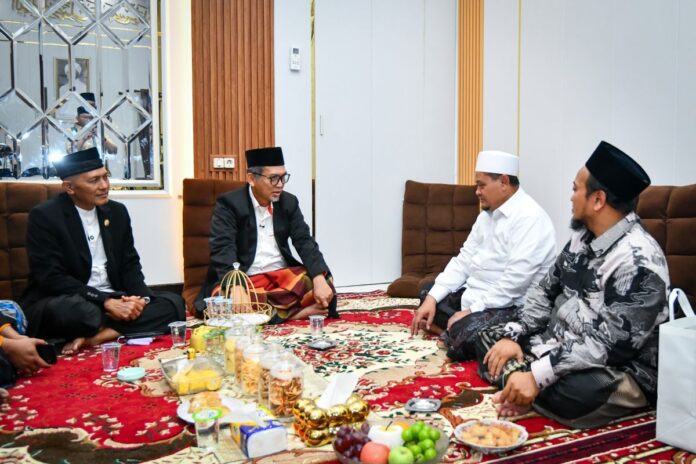 almuzzammil_yusuf-Rlx5_large