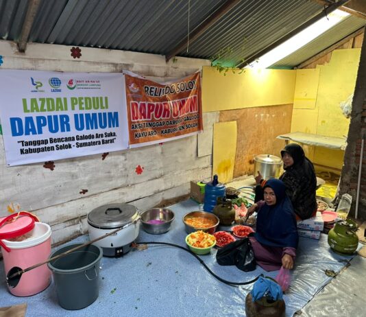 Dari Lampung, LAZDAI Peduli Salurkan Bantuan Dapur Umum untuk Korban Galodo di Solok